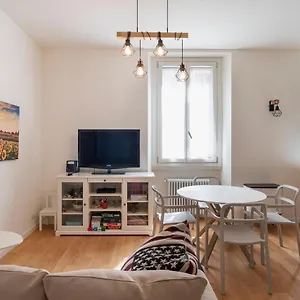https://homeathotel-galvani.italymilanhotels.net